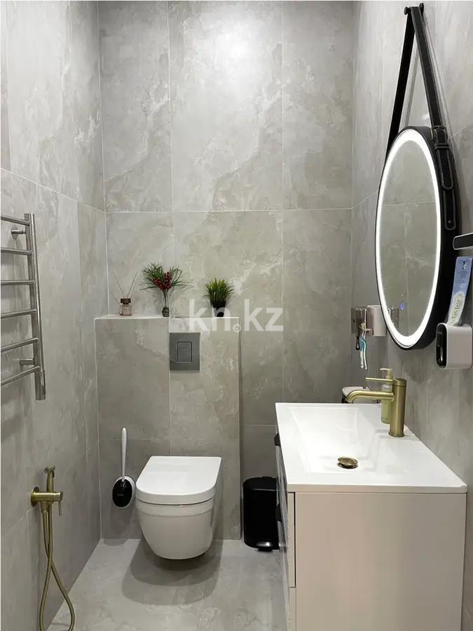 Продажа 3-комнатной квартиры, 112 м², ул. Утеген батыра, дом  11д в Алматы - фото 6