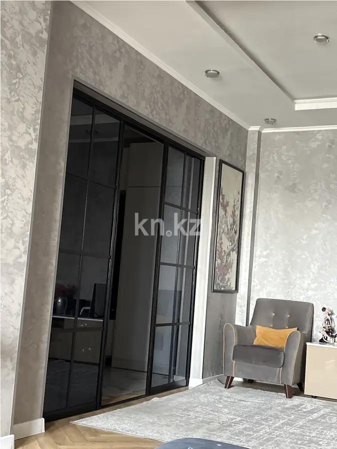 Продажа 4-комнатной квартиры, 161 м², ул. Богенбай батыра, дом  279 в Алматы