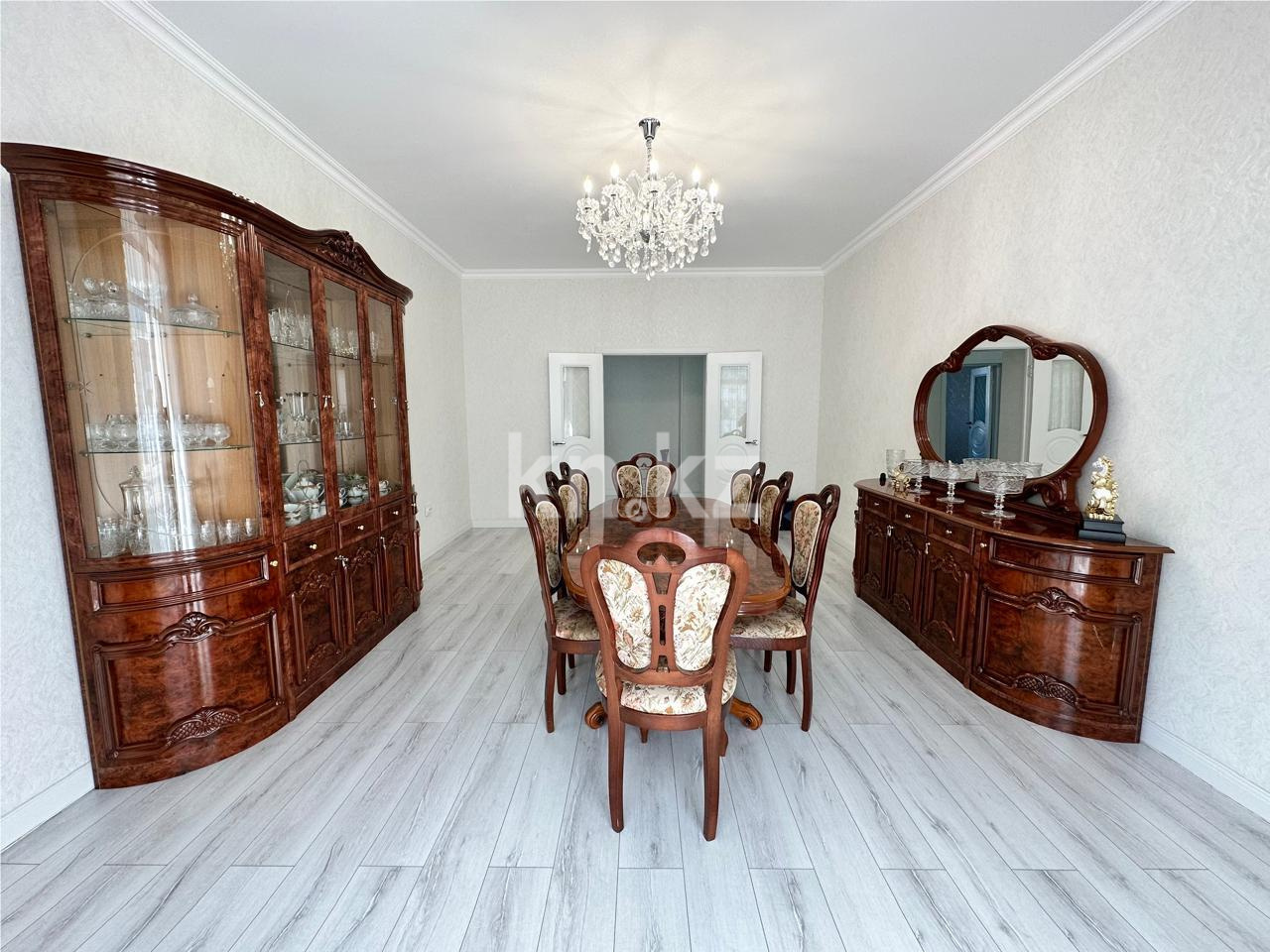 Продажа 4-комнатной квартиры, 124 м², ул. Таттимбета в Караганде - фото 4