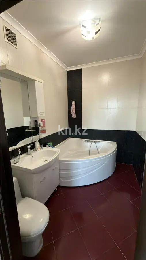 Продажа 2-комнатной квартиры, 89.9 м² в Алматы - фото 4