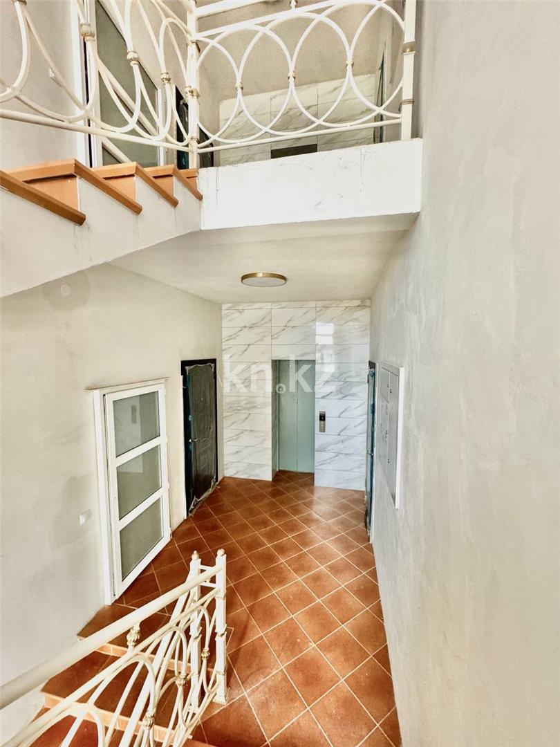 Продажа 3-комнатной квартиры, 72 м², мкр-н Алтын Арка в Караганде - фото 9