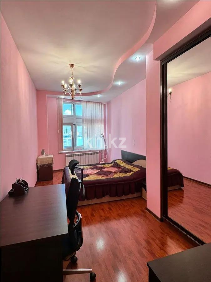 Продажа 2-комнатной квартиры, 70 м², ул. Кунаева, дом  12/1 в Астане - фото 2