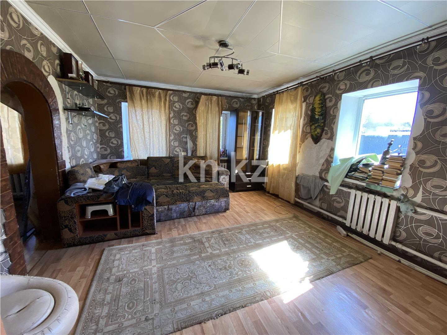 Продажа 4-комнатного дома, 72.9 м² в Караганде
