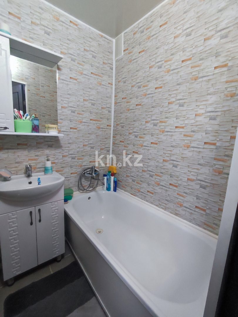 Продажа 3-комнатной квартиры, 62 м² в Караганде - фото 2