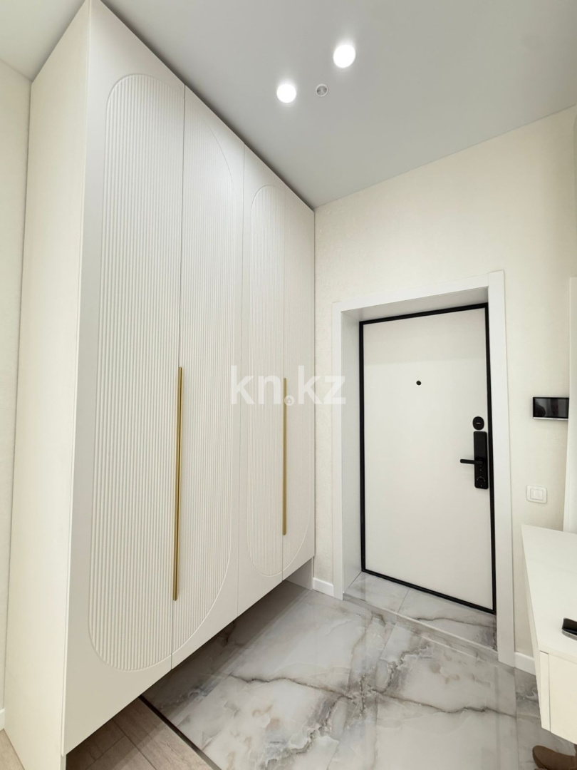 Продажа 4-комнатной квартиры, 92.5 м² в Астане