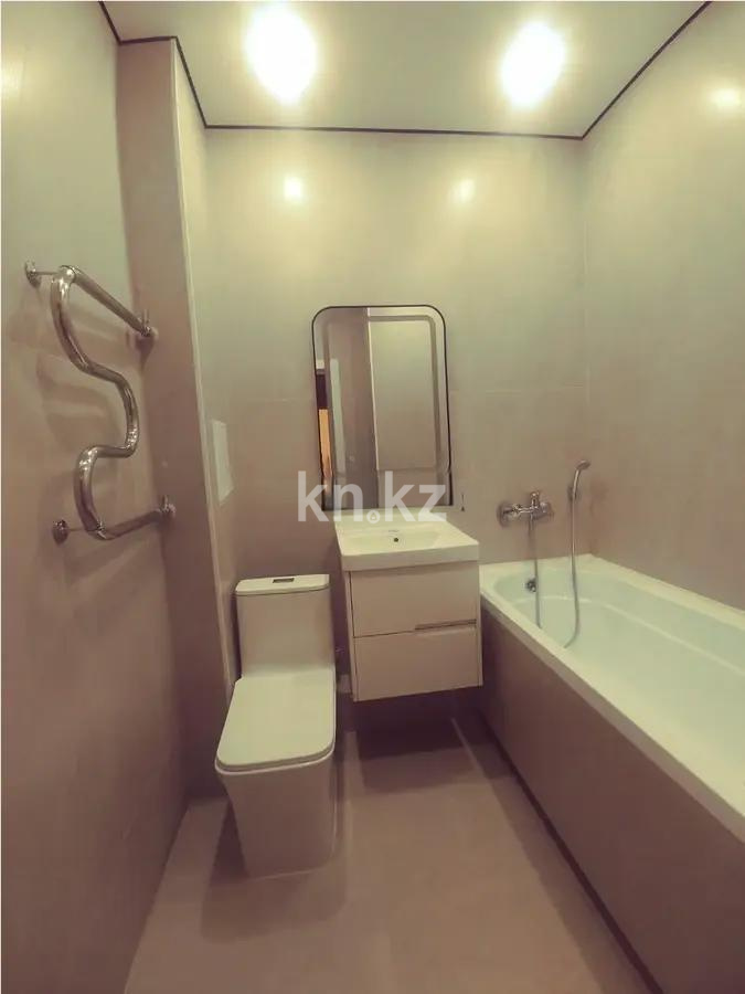 Продажа 1-комнатной квартиры, 40 м², мкр-н Аксай-2, дом  39 в Алматы - фото 3