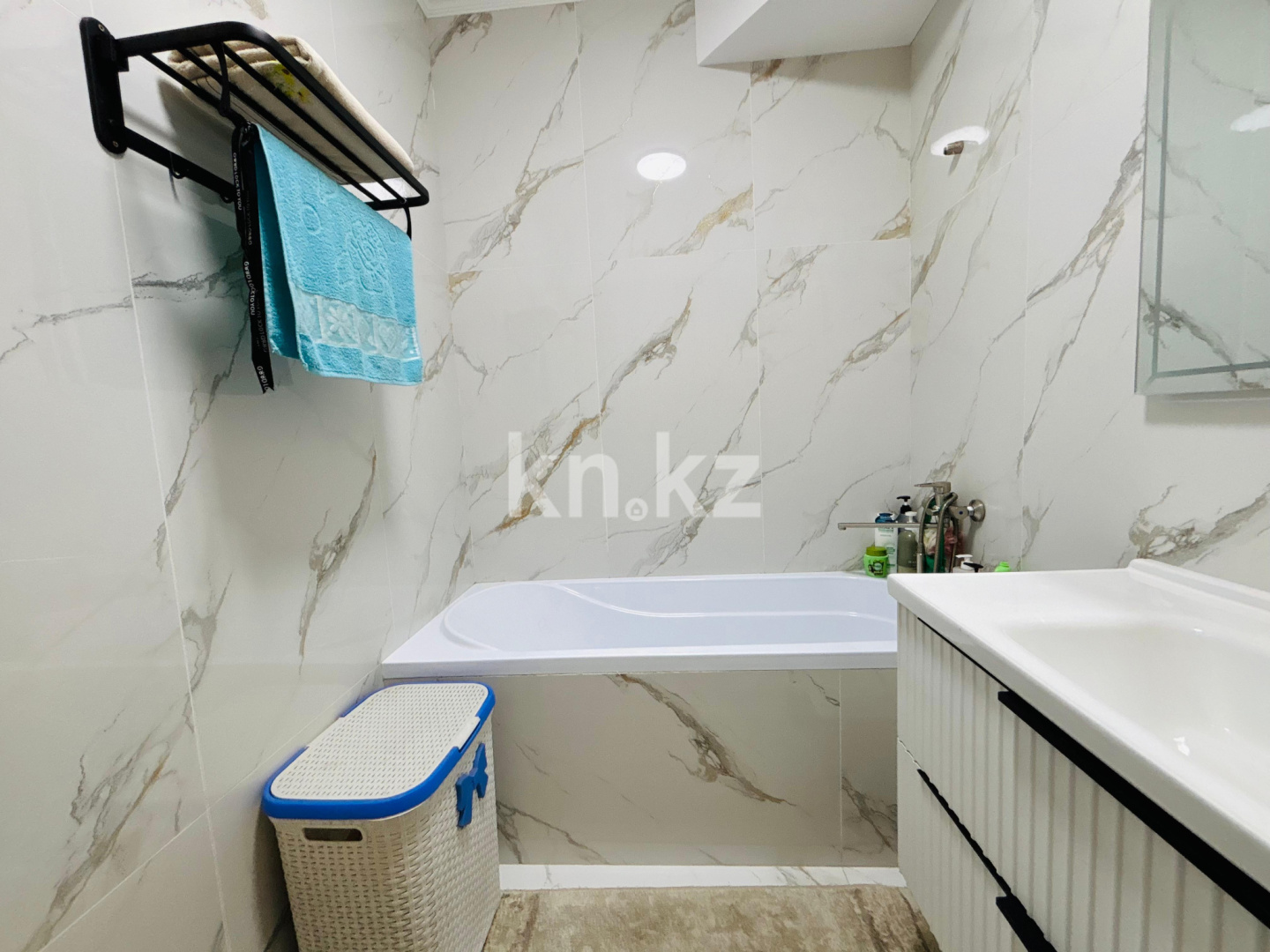 Продажа 4-комнатной квартиры, 96.5 м² в Алматы - фото 20