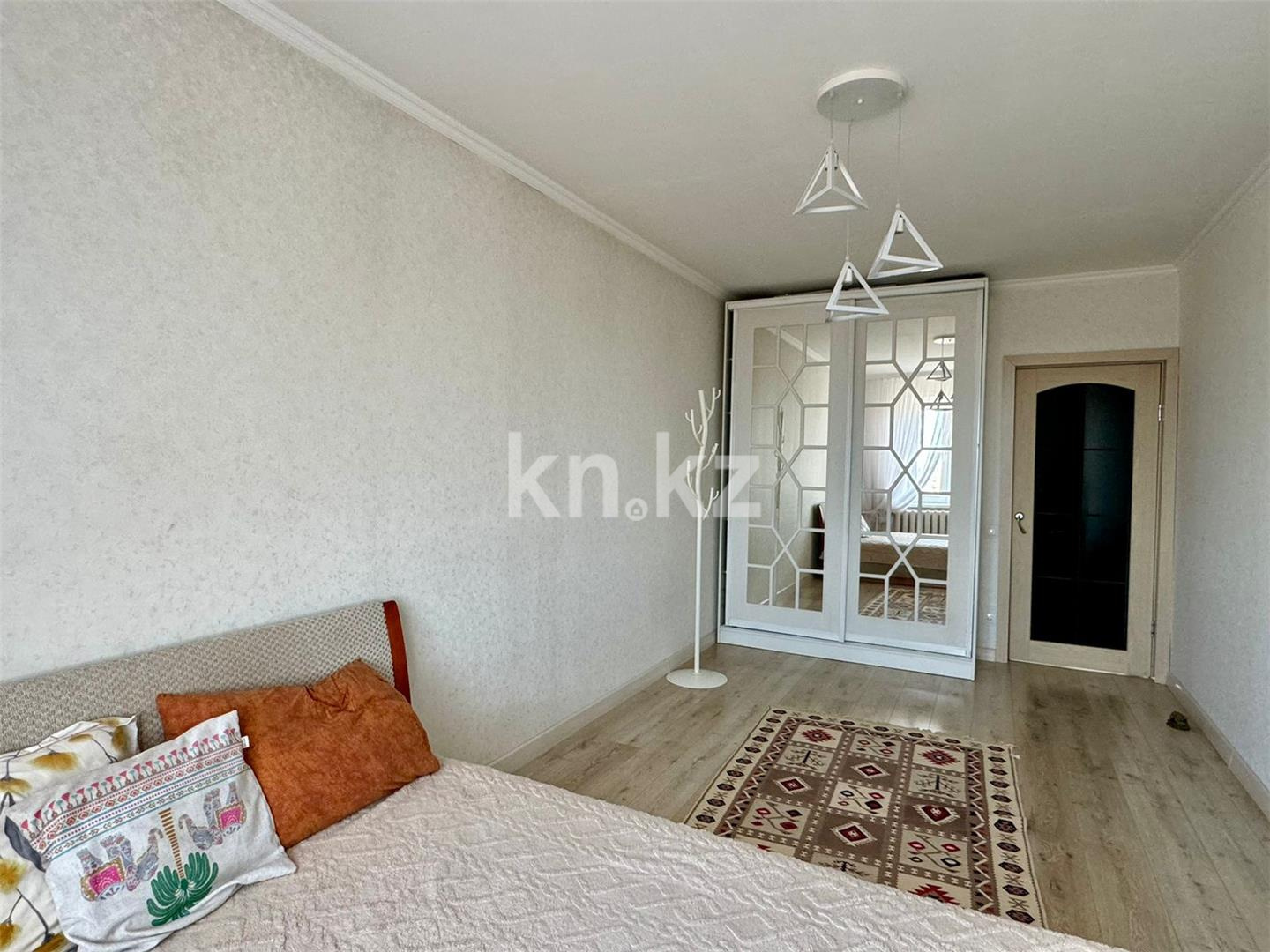 Продажа 2-комнатной квартиры, 59 м², ул. Ермекова, дом  106а в Караганде - фото 5