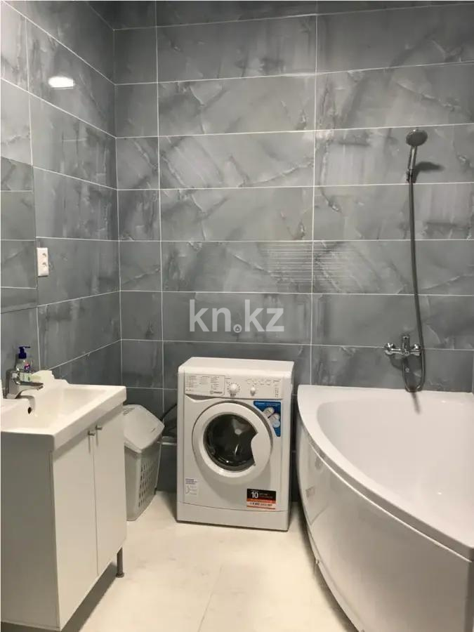 Продажа 1-комнатной квартиры, 70 м², пр. Момышулы, дом  2/4а в Астане - фото 4