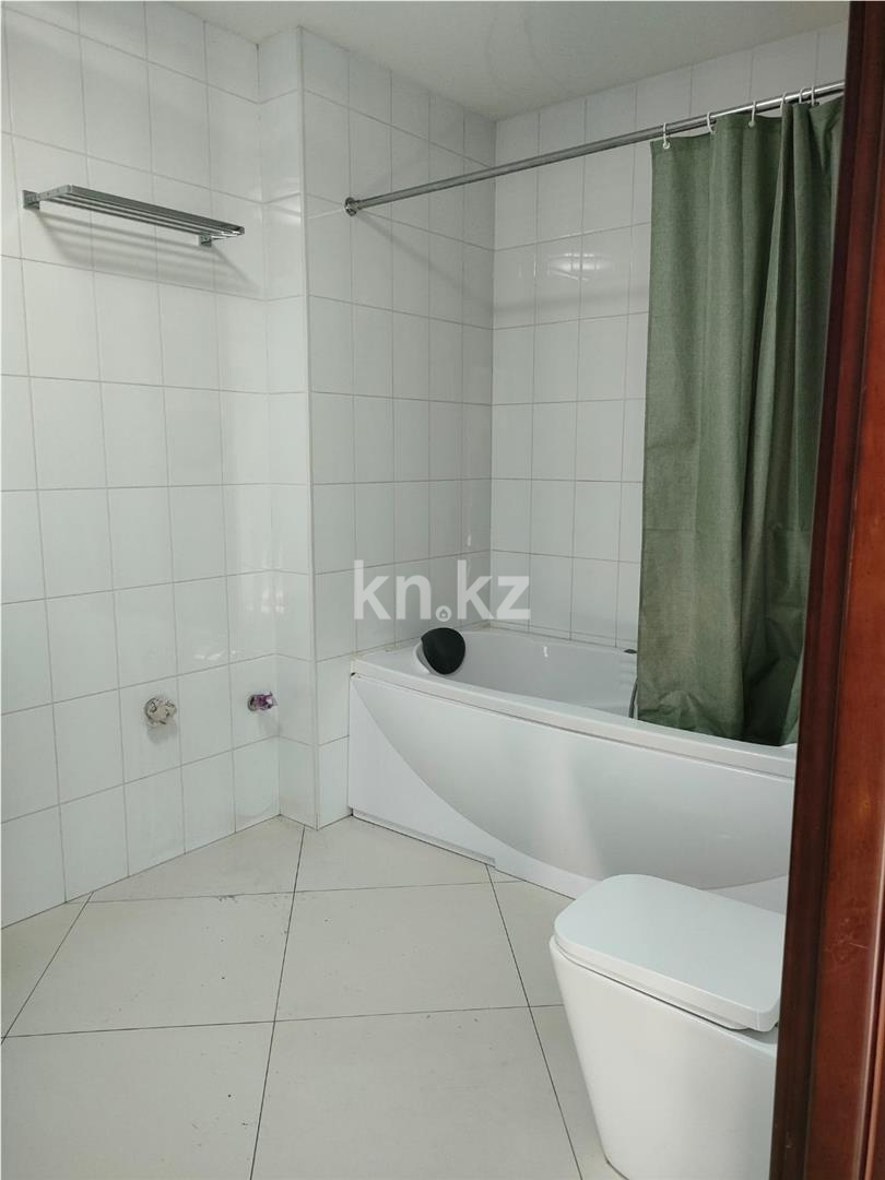 Продажа 2-комнатной квартиры, 79 м² в Караганде - фото 11