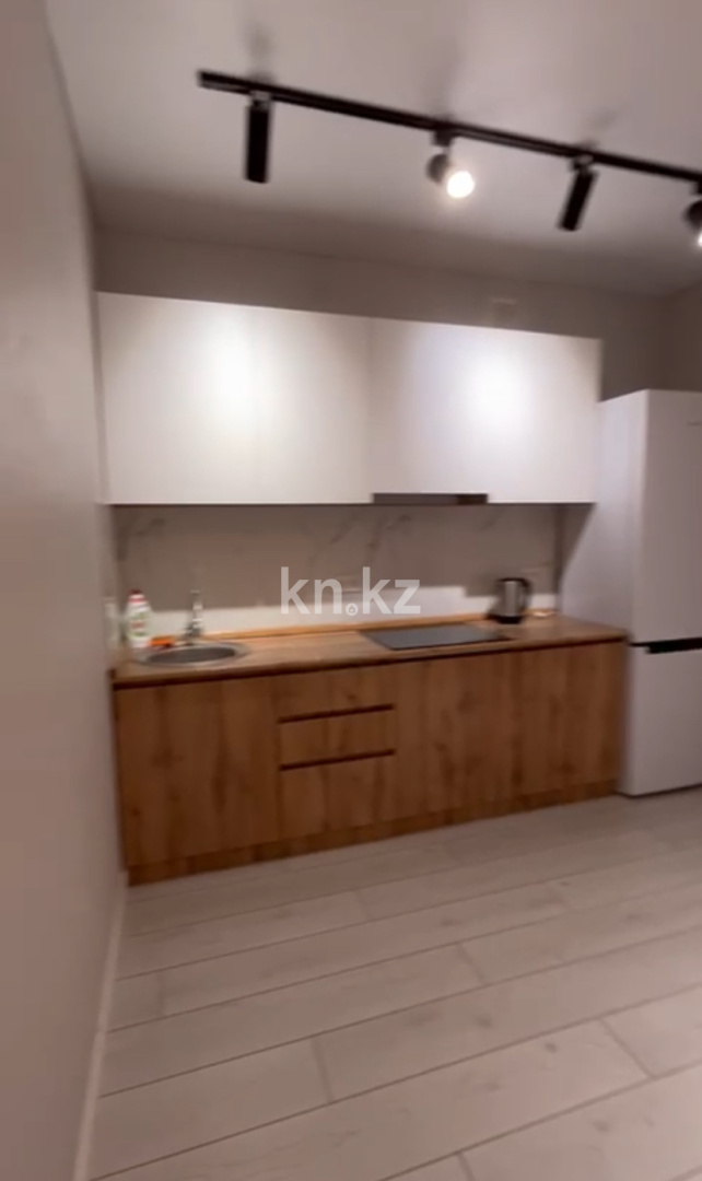 Аренда 1-комнатной квартиры, 47 м² в Астане
