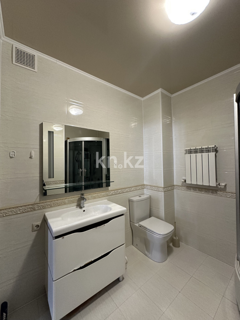 Аренда 3-комнатной квартиры, 117 м², пр. Шахтеров, дом  60 в Караганде - фото 26