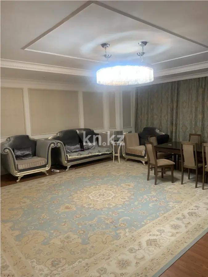 Продажа 5-комнатной квартиры, 250 м², пр. Кошкарбаева, дом  8 в Астане