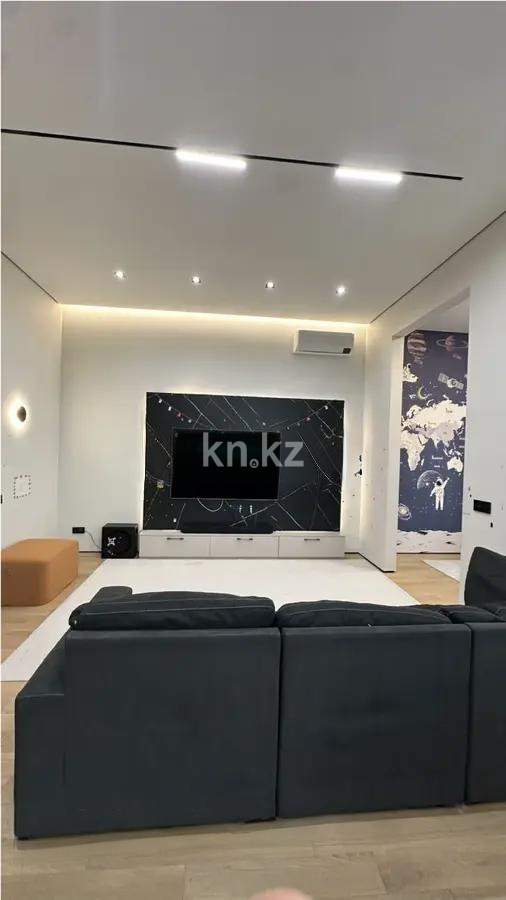 Продажа 2-комнатной квартиры, 70 м² в Алматы