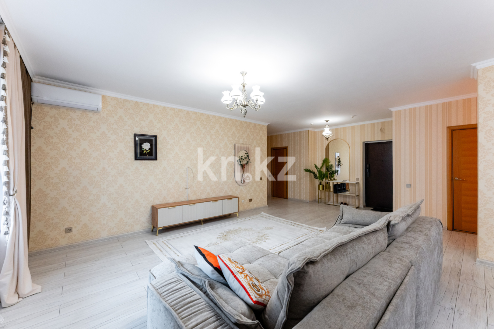 Продажа 2-комнатной квартиры, 76.5 м², ул. Шевченко, дом  8 в Астане - фото 16