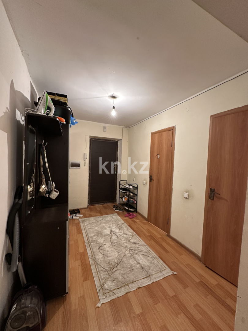 Продажа 3-комнатной квартиры, 70 м², мкр-н Нурсат-2, дом  43 в Шымкенте - фото 5