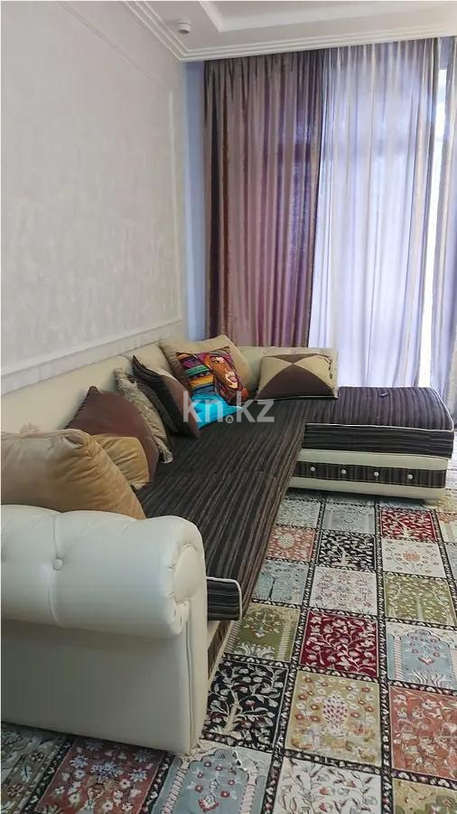 Продажа 1-комнатной квартиры, 32 м², пр. Аль-Фараби, дом  76 в Астане