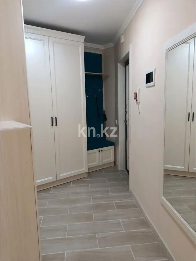 Продажа 3-комнатной квартиры, 82 м², ул. Ашимова, дом  26 в Караганде - фото 8