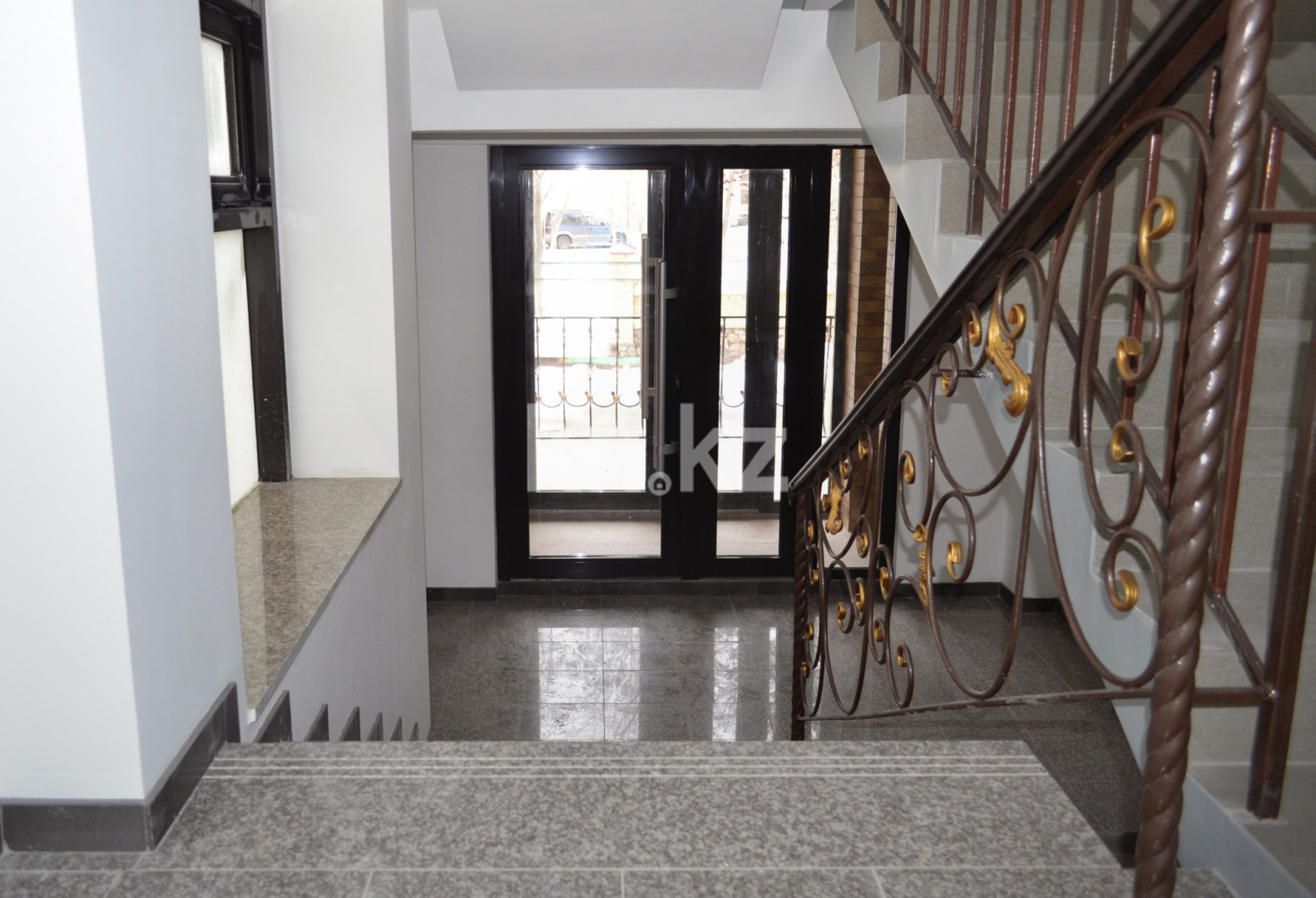 Продажа 3-комнатной квартиры, 96 м² в Караганде - фото 2