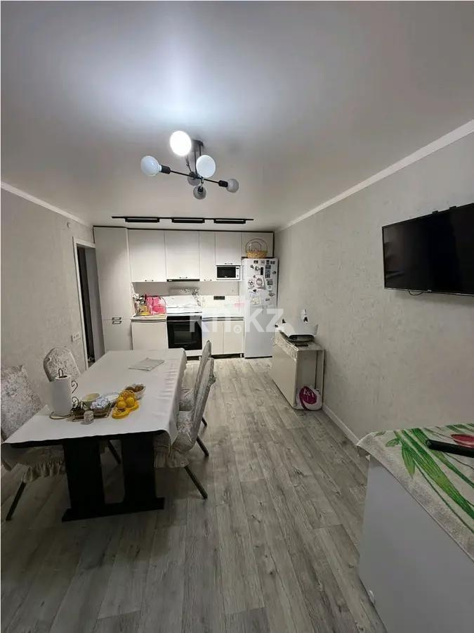 Продажа 3-комнатной квартиры, 80 м², ул. Муканова, дом  1б в Караганде - фото 2