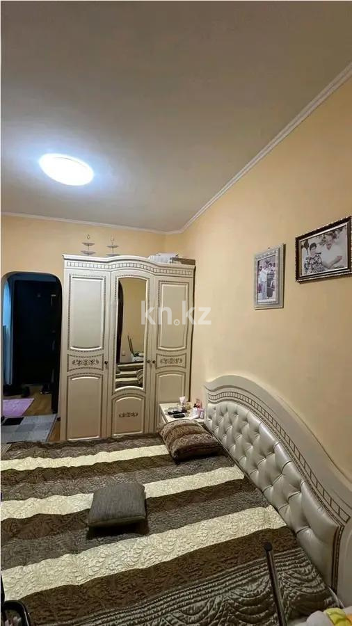 Продажа 1-комнатной квартиры, 35 м², мкр-н Аксай-4, дом  29 в Алматы - фото 2