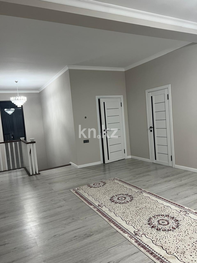 Продажа 8-комнатного дома, 270 м², мкр-н Мадениет, дом  82 - ул. Саина в Алматы