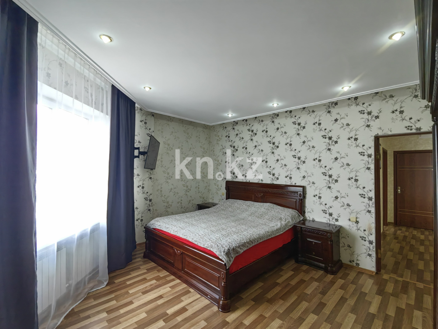 Продажа 4-комнатной квартиры, 122 м², пр. Республики, дом  40 в Караганде - фото 8