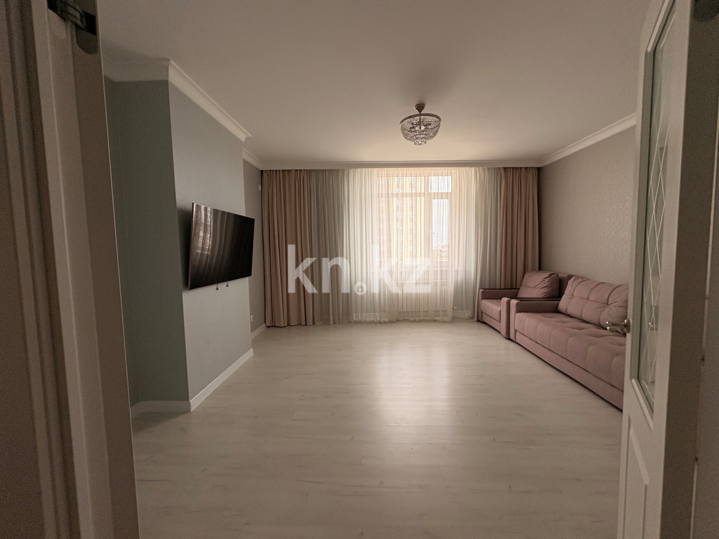 Продажа 2-комнатной квартиры, 72 м² в Астане
