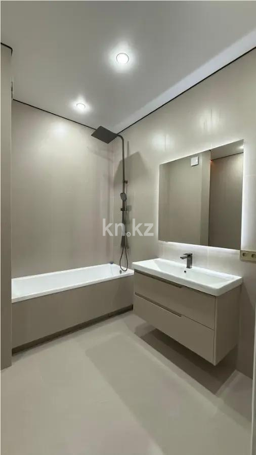 Продажа 3-комнатной квартиры, 71.2 м², ул. Хусейна бен Талала, дом  30 в Астане - фото 5