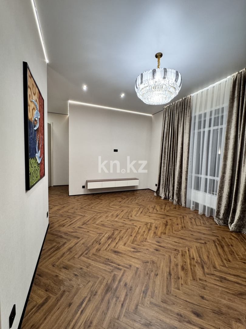 Продажа 2-комнатной квартиры, 70.2 м², ул. Жошы хана, дом  16/1 в Астане - фото 7