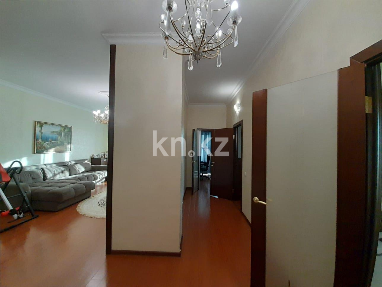 Продажа 3-комнатной квартиры, 115 м², ул. Желтоксан в Астане - фото 10