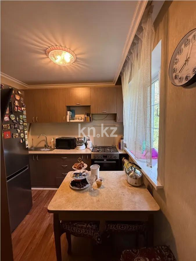 Продажа 3-комнатной квартиры, 60 м², мкр-н Алтай-1, дом  17 в Алматы - фото 4