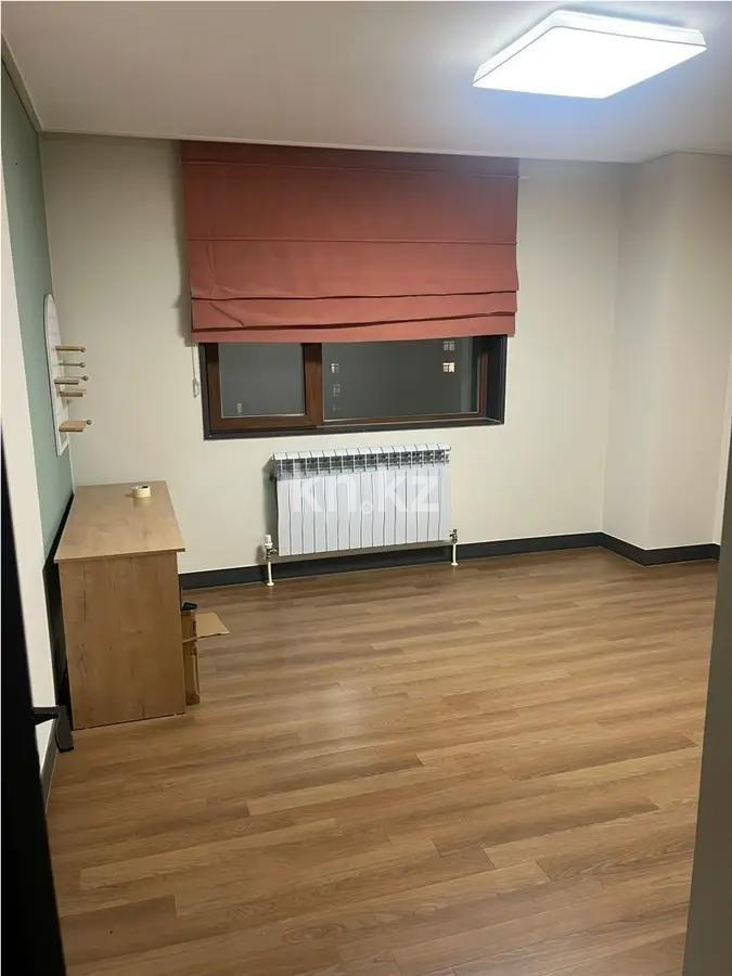 Продажа 4-комнатной квартиры, 135 м² в Астане - фото 4