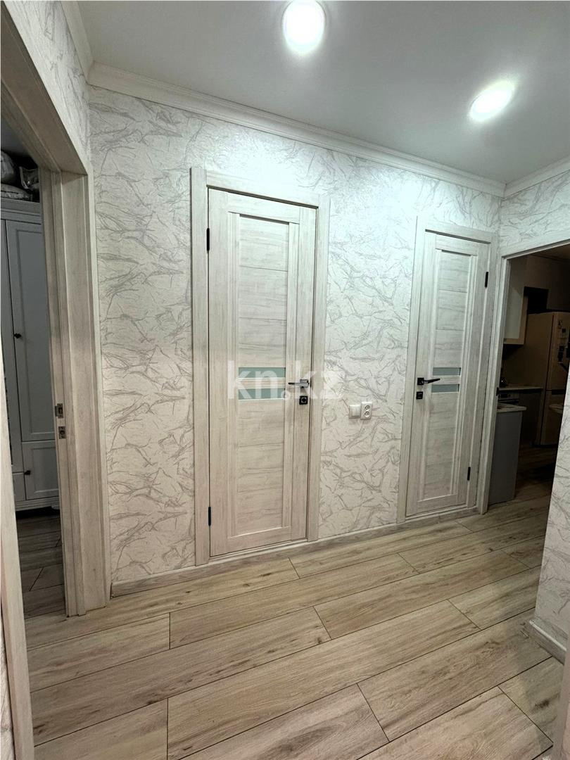 Продажа 3-комнатной квартиры, 63 м², ул. 9-й мкр. в Темиртау - фото 12