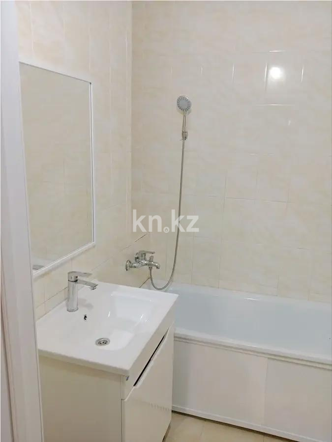 Продажа 2-комнатной квартиры, 62 м², ул. Молдагалиева, дом  4/2 в Астане - фото 4