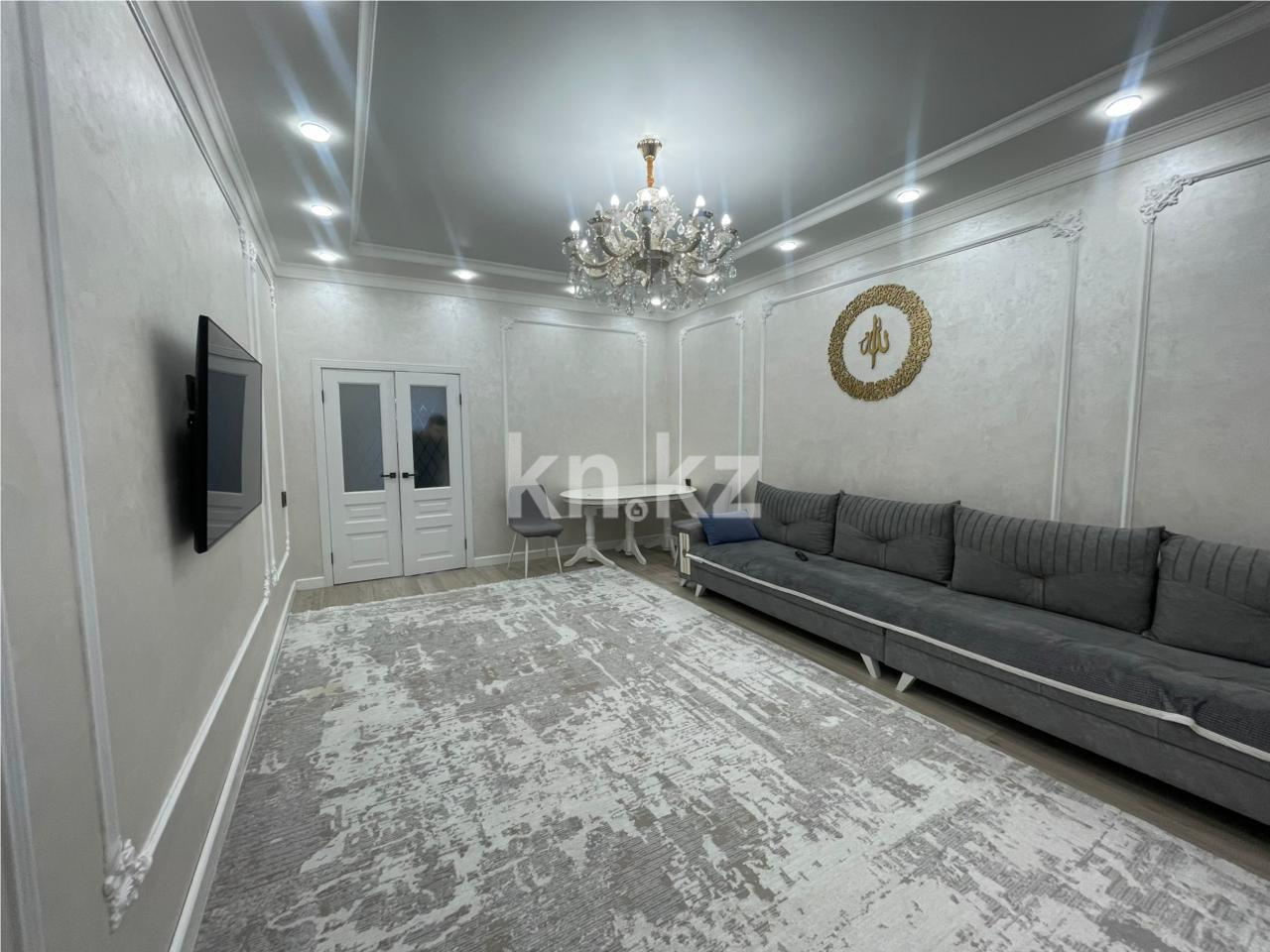 Продажа 3-комнатной квартиры, 94 м², ул. Муканова, дом  1/9 в Караганде - фото 2