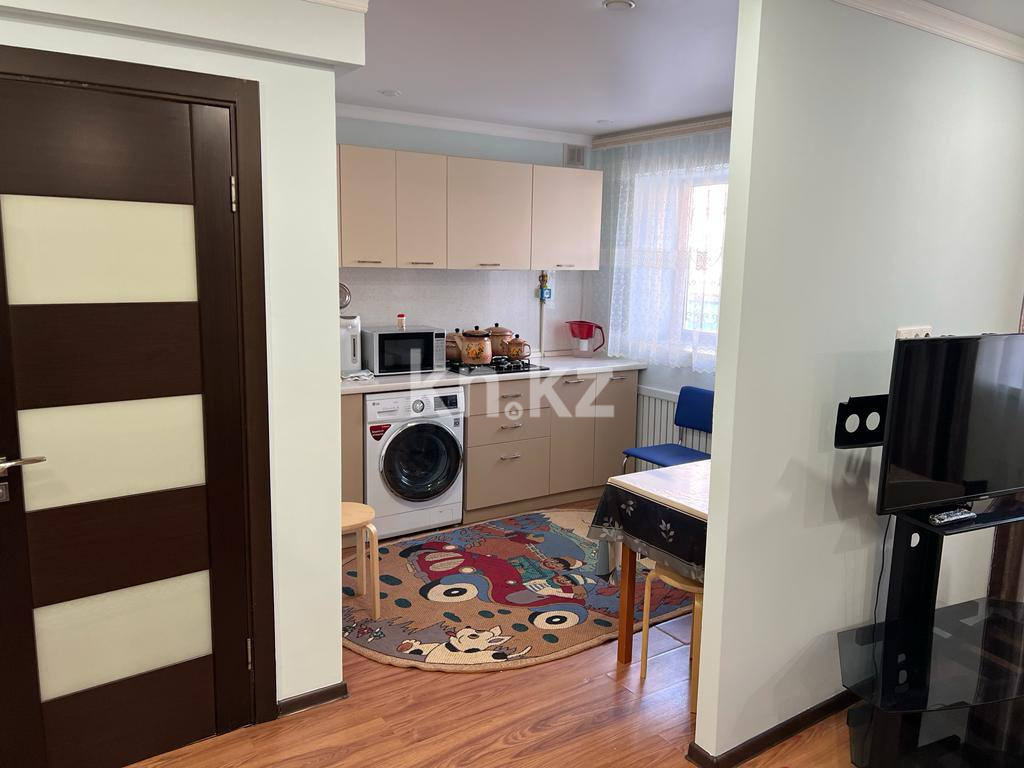 Аренда 1-комнатной квартиры, 40 м² в Астане