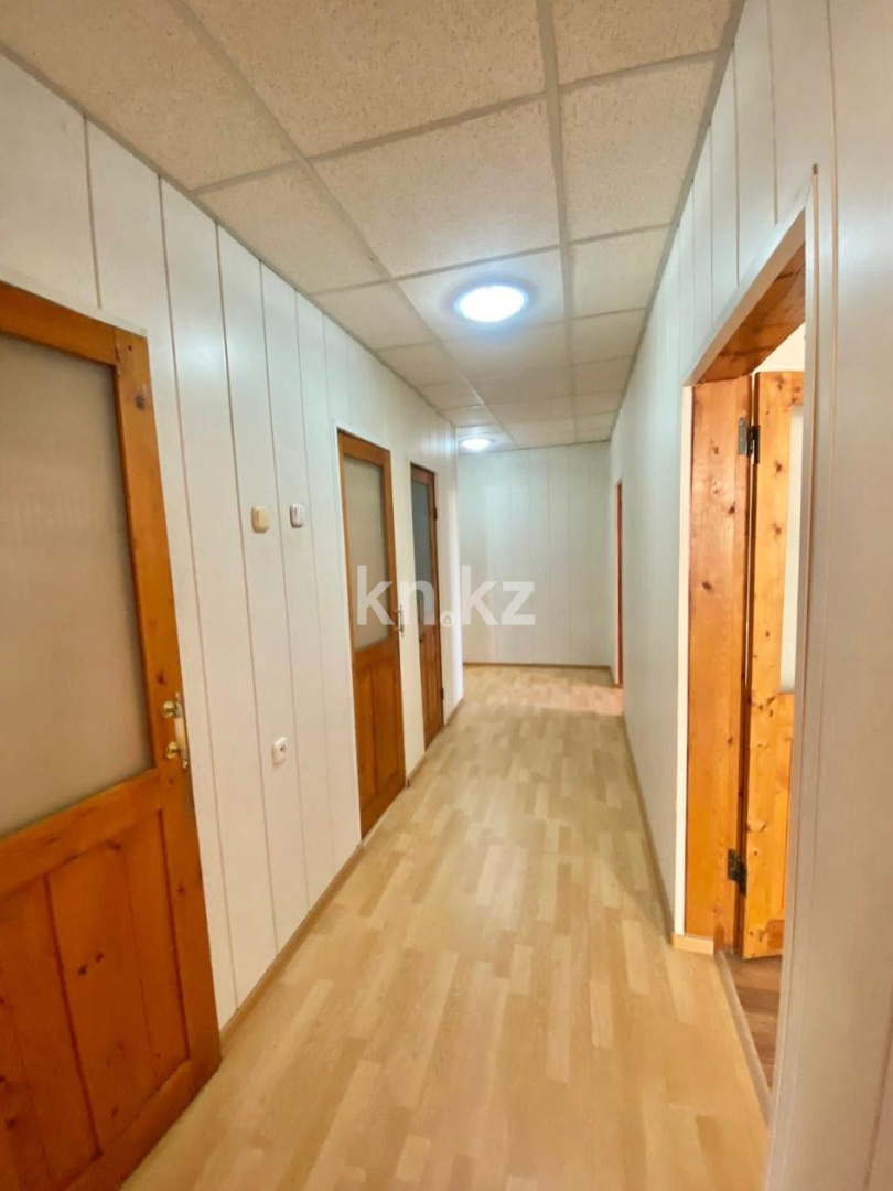 Продажа 2-комнатной квартиры, 52 м², пр. Шахтеров в Караганде - фото 8
