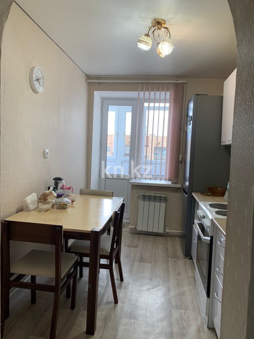 Продажа 3-комнатной квартиры, 60.9 м², мкр-н Восток-3, дом  9 в Караганде - фото 6