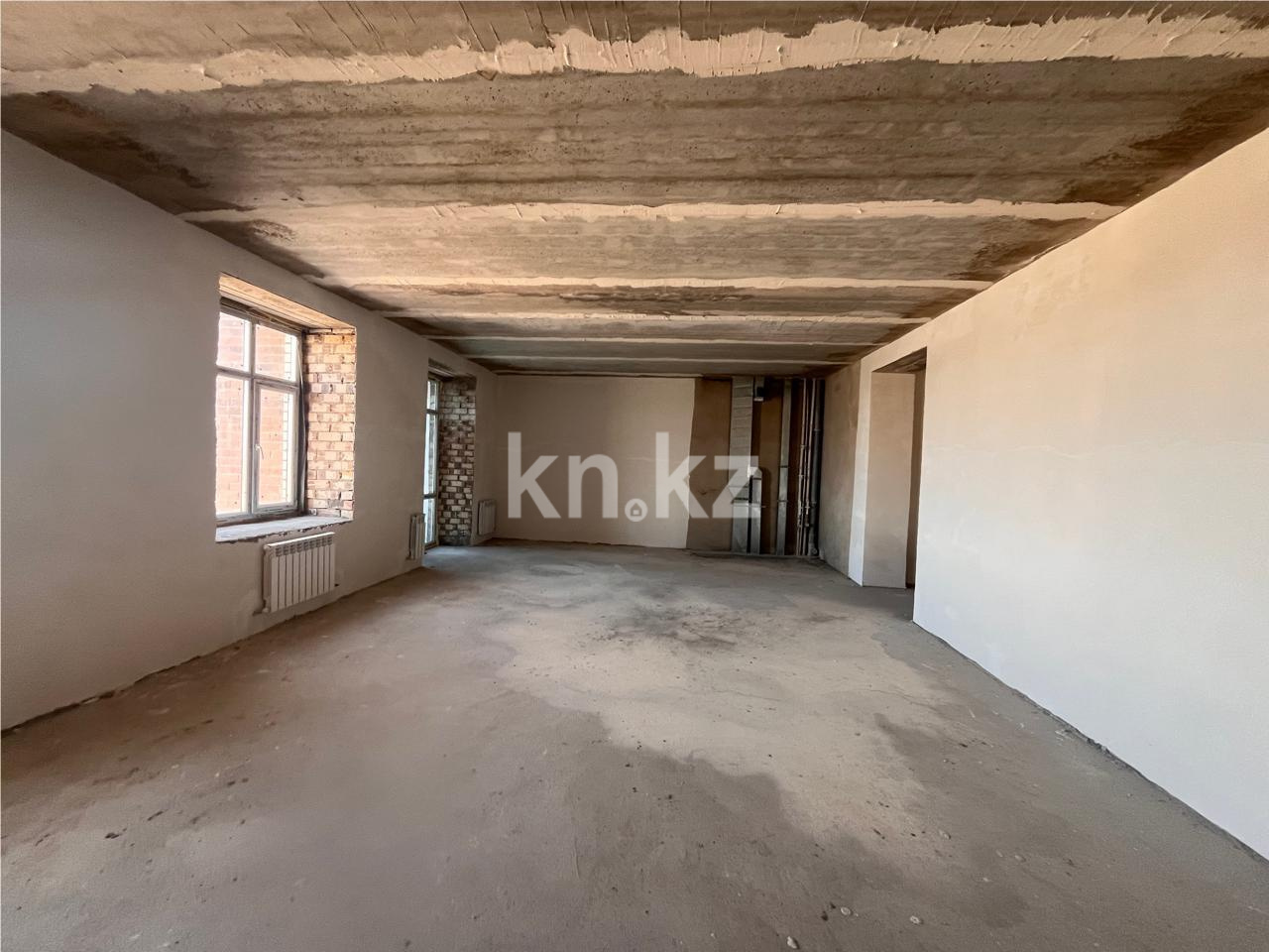 Продажа 4-комнатной квартиры, 118 м², ул. Букетова, дом  3/3 в Караганде - фото 2