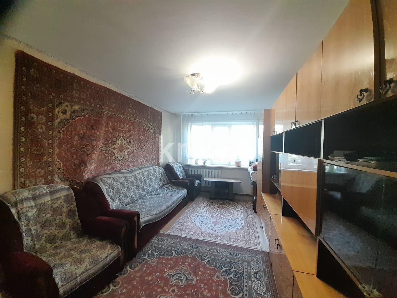 Продажа 3-комнатной квартиры, 60 м², пр. Строителей, дом  29 в Караганде - фото 4
