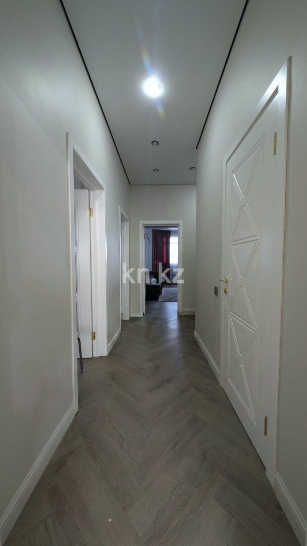 Продажа 3-комнатной квартиры, 99.7 м² в Уральске - фото 17