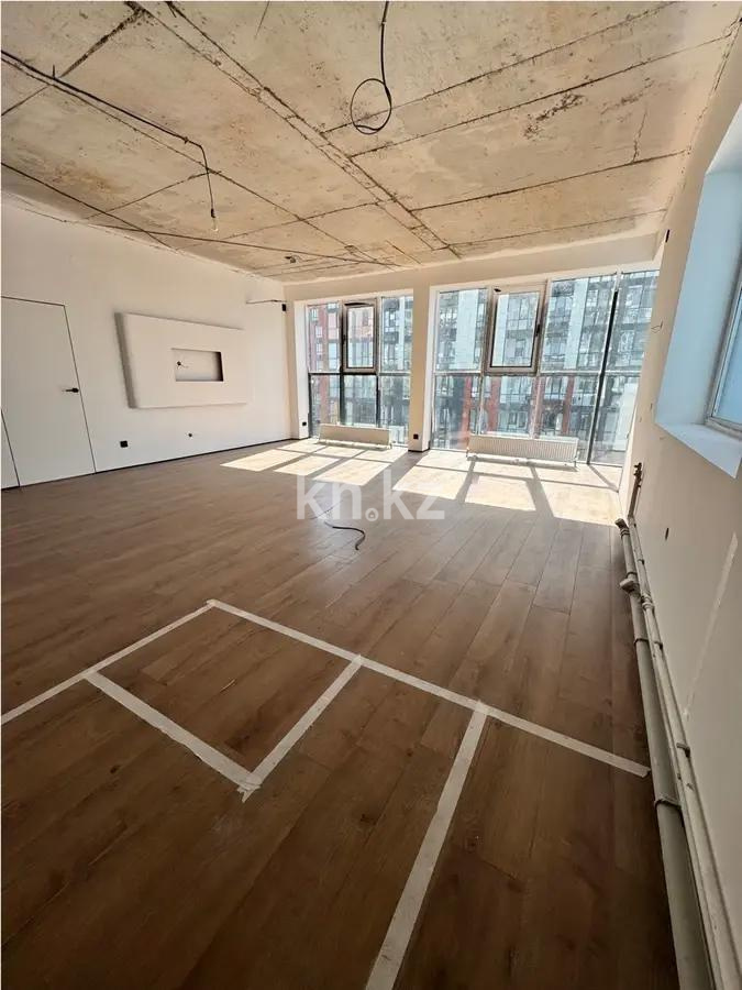 Продажа 4-комнатной квартиры, 100 м², пр. Абая, дом  160/1 в Алматы - фото 2