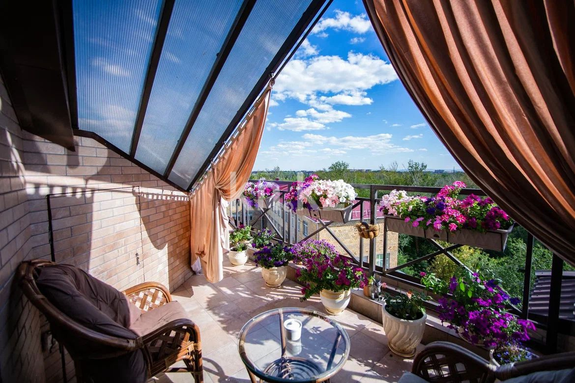 Продажа 5-комнатной квартиры, 154 м², ул. Аманжолова, дом  94/3 в Караганде - фото 20