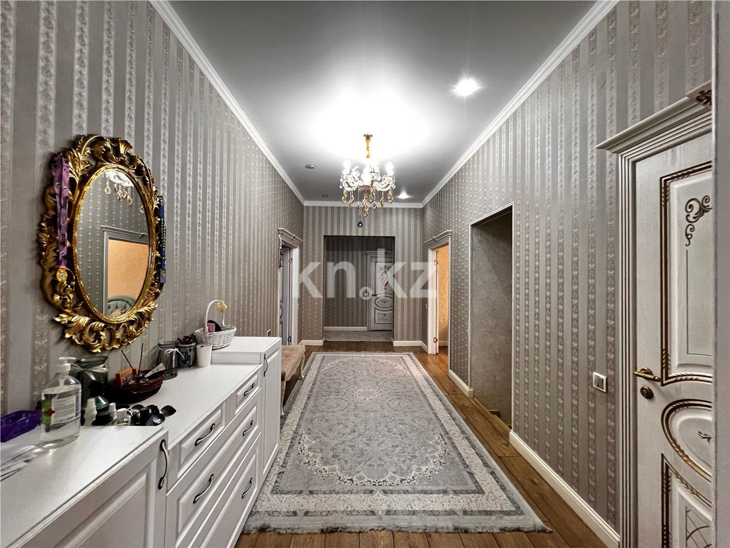 Продажа 7-комнатного дома, 320 м², ул. Кабжанова в Караганде - фото 21