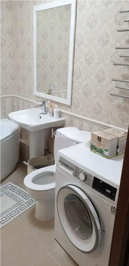 Продажа 2-комнатной квартиры, 85 м², мкр-н Самал-1, дом  9/2 в Алматы - фото 3