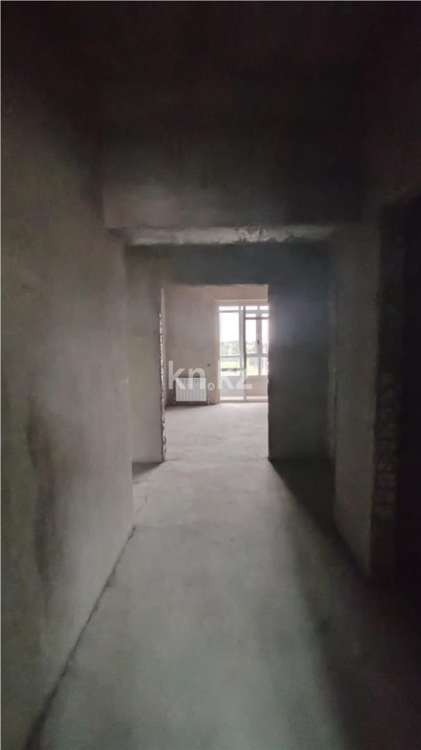 Продажа 2-комнатной квартиры, 70 м², ул. Кулкыбаева, дом  13 в Караганде - фото 11