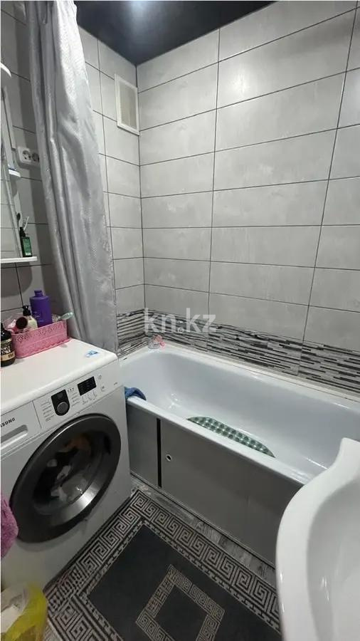 Продажа 3-комнатной квартиры, 61 м², мкр. Восток-3, дом  9 в Караганде - фото 6