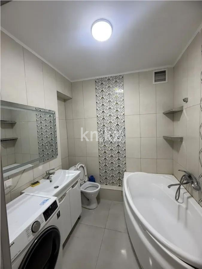 Продажа 2-комнатной квартиры, 71.2 м² в Алматы - фото 4