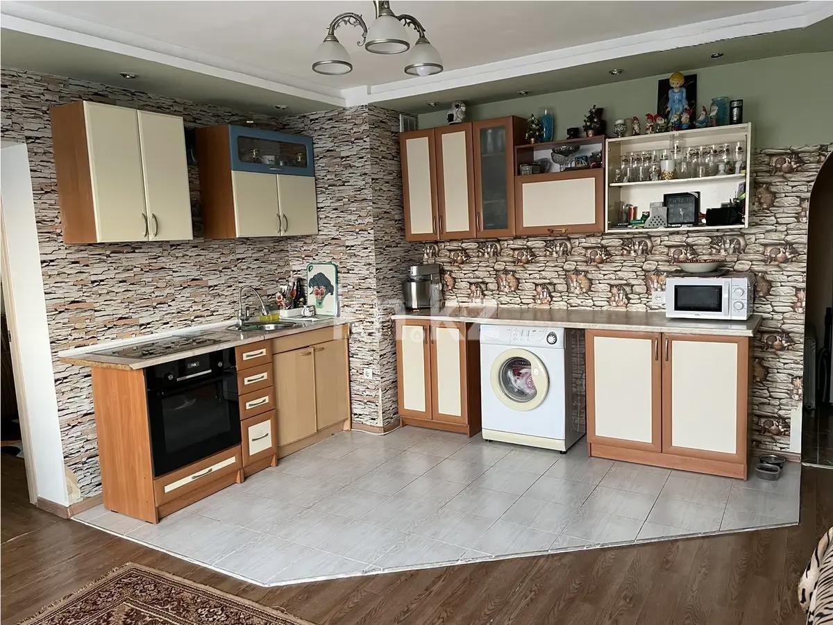 Продажа 3-комнатной квартиры, 67.6 м² в Алматы - фото 3